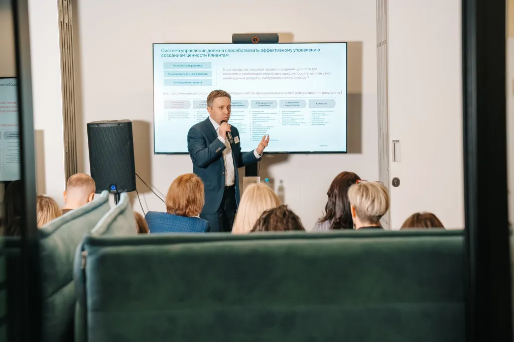 DSC08411_resized.jpg DSC08411_resized.jpg